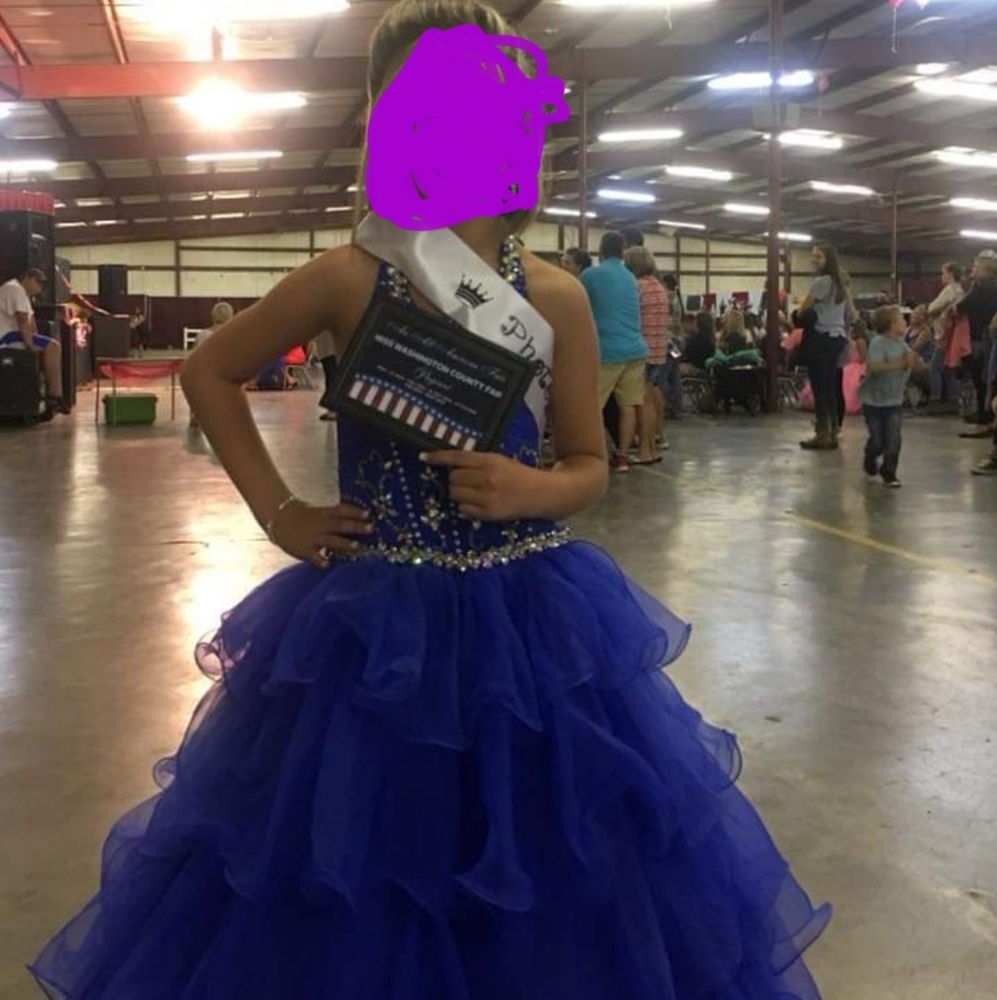 Pageant dress